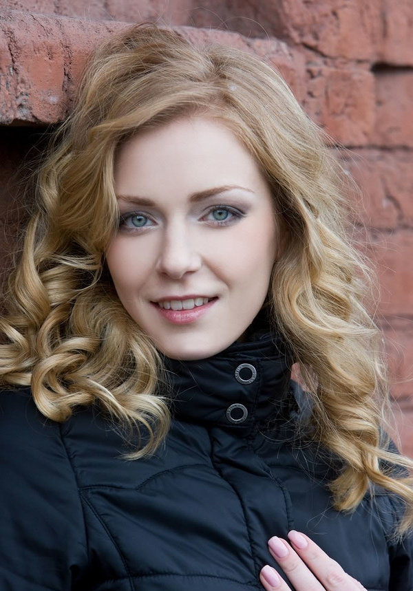 Элизабет, 25